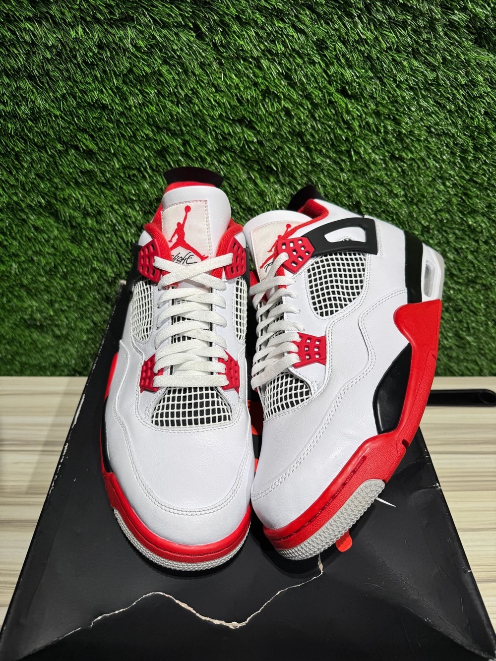 Jordan 4’s Fire Red